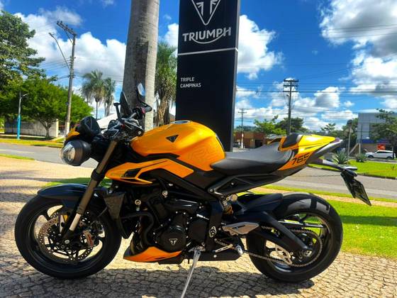 TRIUMPH STREET TRIPLE RS ABS TRIUMPH STREET TRIPLE RS ABS